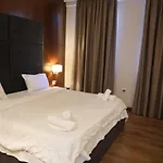 Golden Ring Hotell