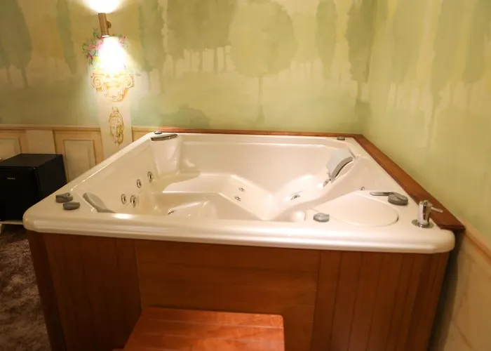 Hotel Golden Ring Farke e Madhe