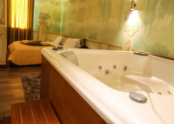 Golden Ring Hotel Farke e Madhe