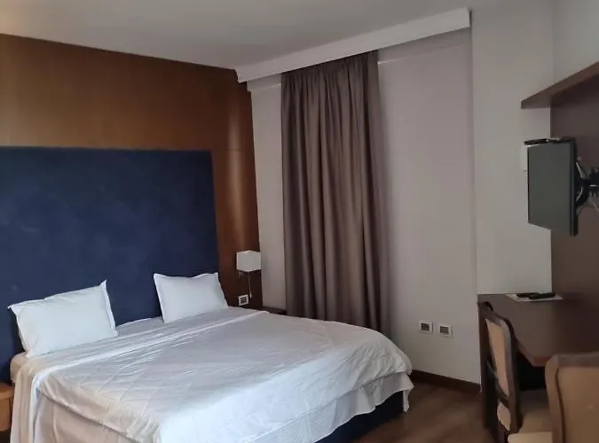 Golden Ring Hotel Farke e Madhe