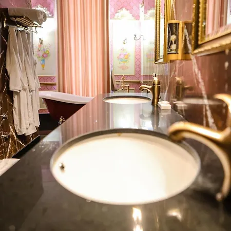 Golden Ring 酒店 4*