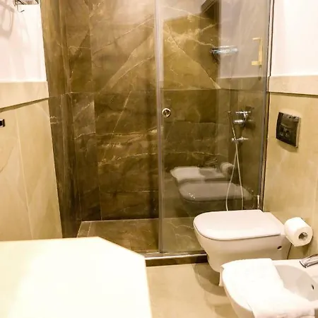 Hotell Golden Ring Farke e Madhe